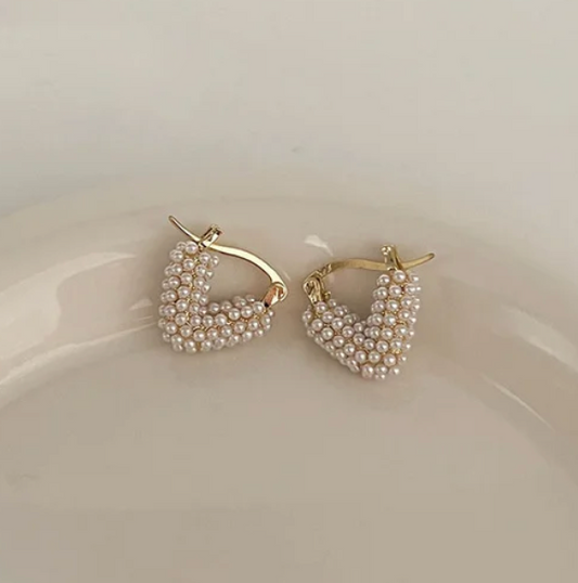 MADISON Clasp Pearl Earrings